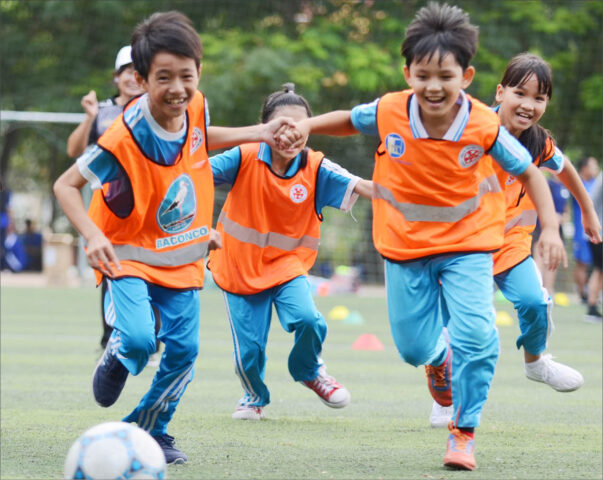 Bóng Đá Cộng Đồng Là Gì? Toàn Diện Từ A-Z