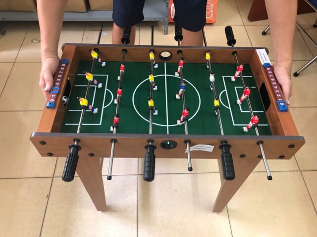 Bàn Đá Bóng Gọi Là Gì: Giải Mã Chi Tiết Tên Gọi Phổ Biến Nhất Bàn Đá Bóng Gọi Là Gì: Giải Mã Chi Tiết Tên Gọi Phổ Biến Nhất