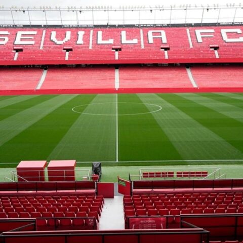 Booking Trong Bóng Đá Là Gì: Giải Mã Thẻ Phạt Và Quy Định Liên Quan Booking Trong Bóng Đá Là Gì: Giải Mã Thẻ Phạt Và Quy Định Liên Quan