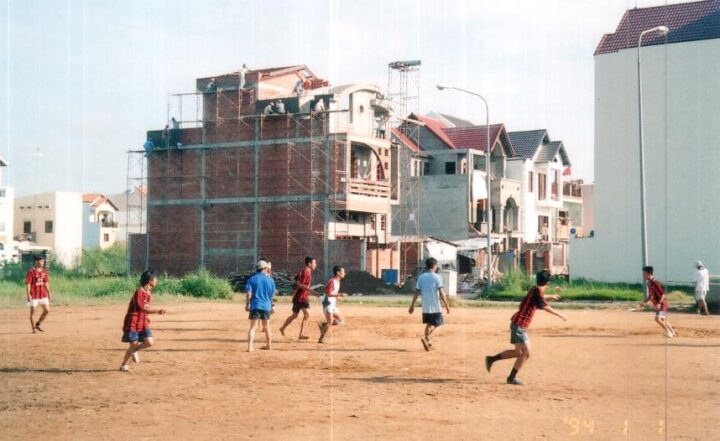 Bóng Đá Đường Phố Tiếng Anh Là Gì: Từ Điển Thuật Ngữ Và Văn Hóa