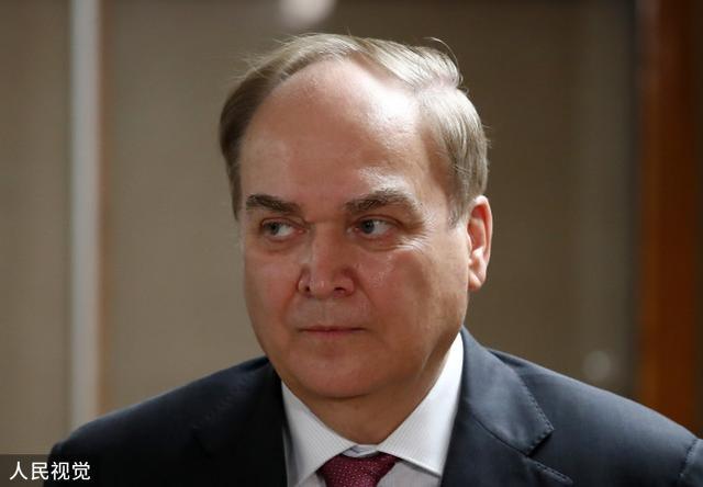 Giải Bóng Đá Tiếng Anh Là Gì: Thuật Ngữ & Giải Đấu Phổ Biến