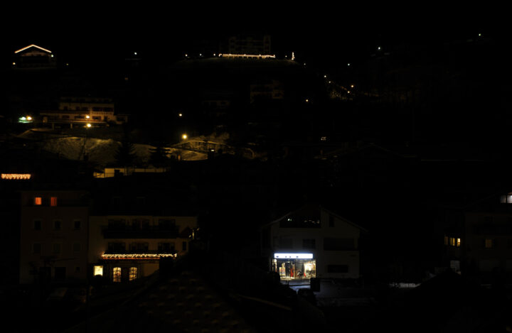 Cách Tập Rê Bóng Tốc Độ Cao Mà Vẫn Giữ Được Kiểm Soát Hoàn Hảo