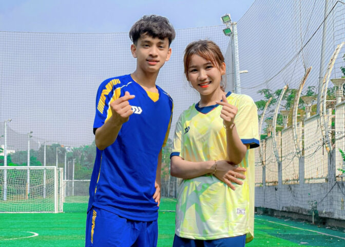 Tặng Quà Gì Cho Người Mê Bóng Đá: Gợi Ý Độc Đáo và Thiết Thực Nhất