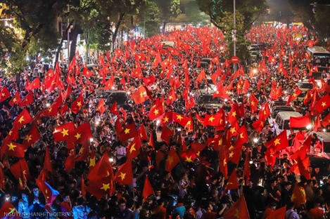 Đi Bão Bóng Đá Tiếng Anh Là Gì: Giải Mã Văn Hóa Ăn Mừng Của Người Việt