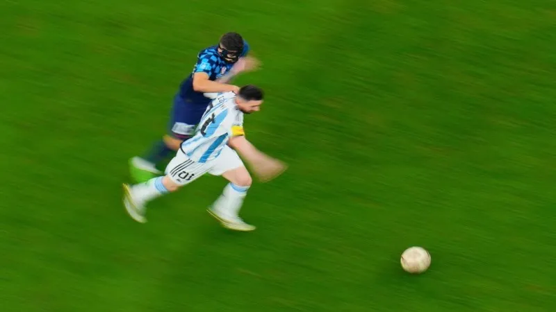 So sánh vai trò của ACC và SPE trong bóng đá, làm rõ tầm quan trọng của khả năng tăng tốc