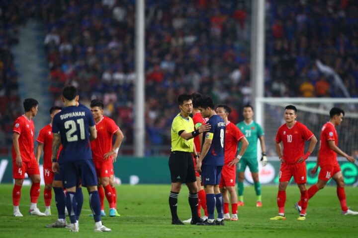 Người Thái Nói Gì Về Bóng Đá Việt Nam Sau Bàn Thắng Tranh Cãi? Người Thái Nói Gì Về Bóng Đá Việt Nam Sau Bàn Thắng Tranh Cãi?