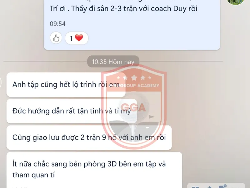 Hình ảnh cận cảnh đầu gậy golf, tượng trưng cho sự tinh tế và chi tiết cần có trong phân tích. Điều này tương tự như việc soi kèo handicap trong bóng đá đòi hỏi sự tỉ mỉ để tìm ra những lợi thế nhỏ nhất.