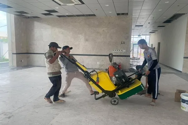 Dịch vụ chuyên nghiệp giúp đánh bóng đá cầu thang đá đen hiệu quả và bền bỉ