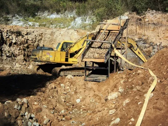 Phân tích chuyên sâu dữ liệu trận đấu, lọc bỏ thông tin nhiễu để đánh giá brót xin bóng đá