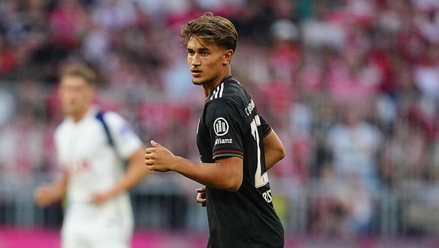 Từ FC Trong Bóng Đá Là Gì: Giải Mã Chi Tiết Các Ý Nghĩa Và Vai Trò