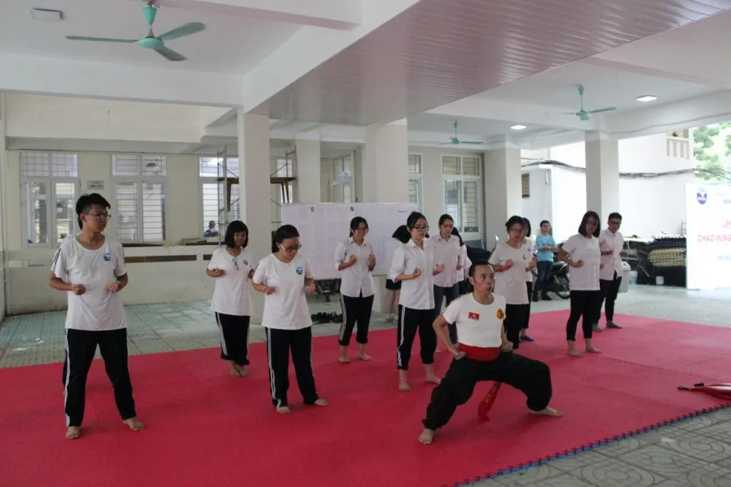 Giáo Dục Thể Chất Môn Bóng Đá Học Những Gì Để Phát Triển Toàn Diện