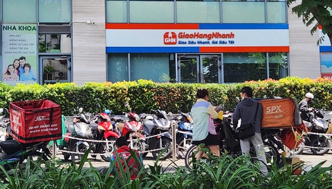 Vừa Đá Bóng Vừa Thổi Còi Là Gì: Phân Tích Hệ Lụy Tham Nhũng Đất Đai Vừa Đá Bóng Vừa Thổi Còi Là Gì: Phân Tích Hệ Lụy Tham Nhũng Đất Đai