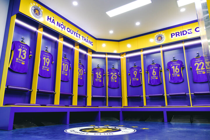 Phòng Thay Đồ Bóng Đá Tiếng Anh Là Gì: Giải Mã Thuật Ngữ Và Văn Hóa Sân Cỏ