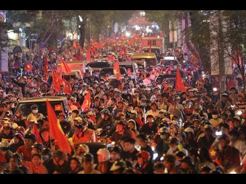 Đi Bão Bóng Đá Tiếng Anh Là Gì: Giải Mã Văn Hóa Ăn Mừng Của Người Việt Đi Bão Bóng Đá Tiếng Anh Là Gì: Giải Mã Văn Hóa Ăn Mừng Của Người Việt