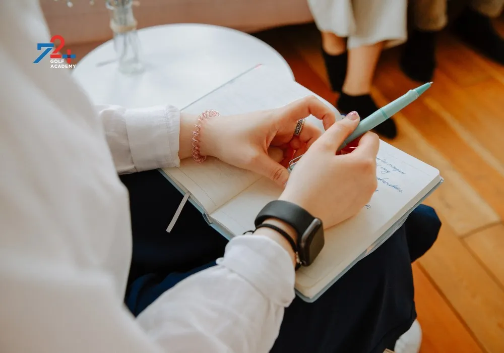 Từ vựng tiếng Anh liên quan đến huấn luyện viên bóng đá và công tác huấn luyện