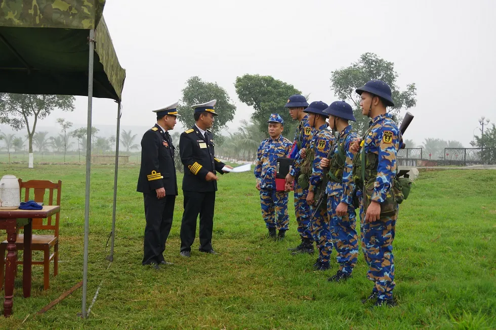 Kiểm tra giáo án phân đội huấn luyện chiến thuật