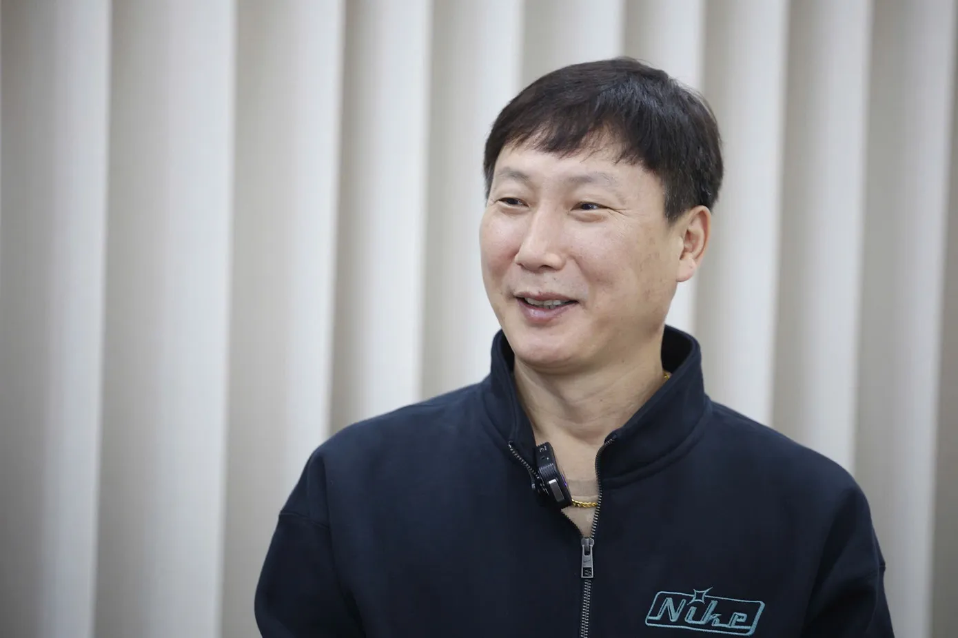 HLV Kim Sang-sik chia sẻ về cảm nhận bóng đá Việt Nam, phản ánh báo thế giới nói gì về thành công này.