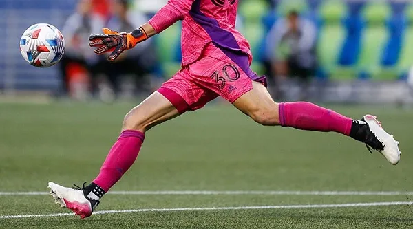 ky-thuat-phong-thu-co-bong-thu-mon-3