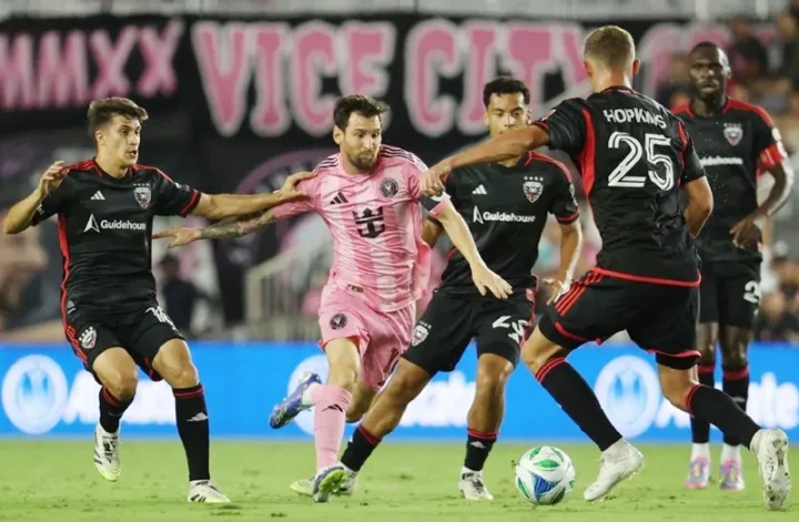 3 2 Trong Bóng Đá Nghĩa Là Gì: Từ Điển Thuật Ngữ Ghi Bàn Chi Tiết 3 2 Trong Bóng Đá Nghĩa Là Gì: Từ Điển Thuật Ngữ Ghi Bàn Chi Tiết