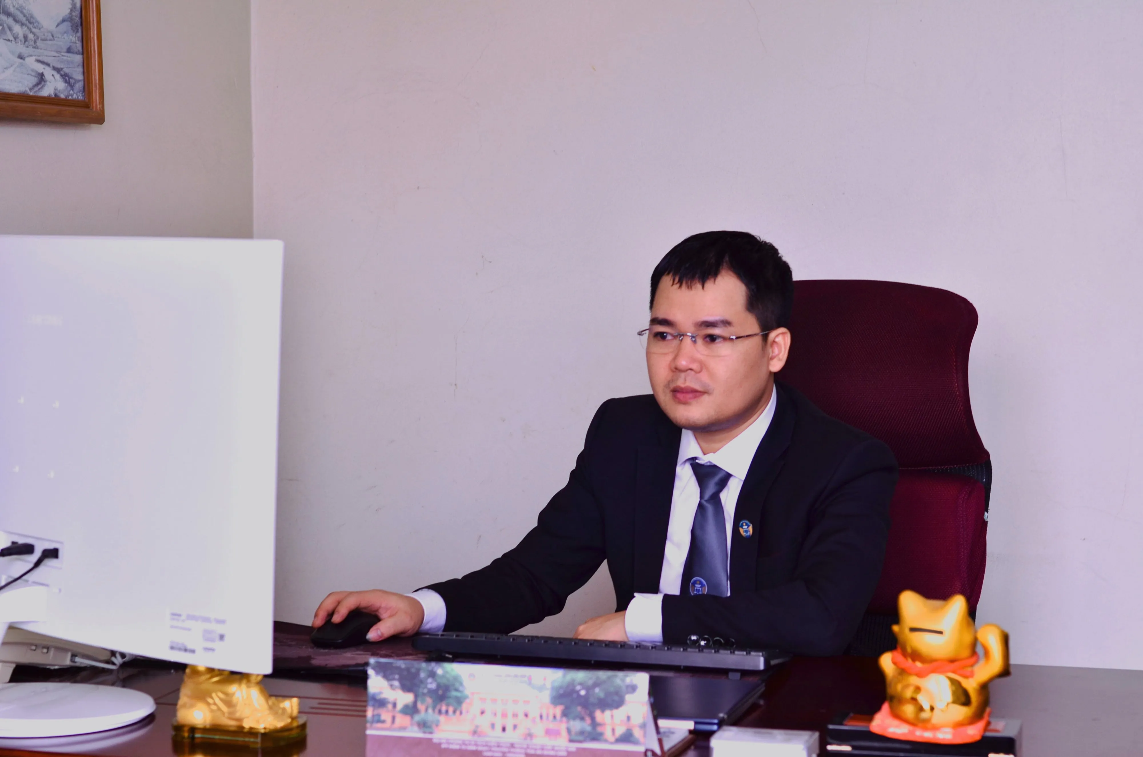 Luật sư Trần Đức Thắng tư vấn về các quy định pháp luật liên quan đến cá độ bóng đá và rủi ro khi xa kèo