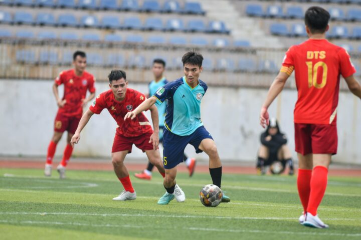 lw Là Gì Trong Bóng Đá: Giải Mã Vai Trò Tiền Đạo Cánh Trái