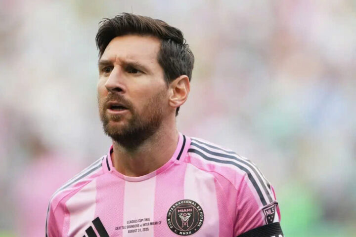 Bỏ Bóng Đá Người Là Gì: Giải Mã Ngụ Ý Sâu Xa Trong Đời Sống Và Báo Chí