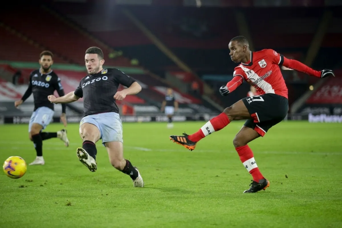 Pha tạt bóng chìm cutback bất ngờ từ biên vào vòng cấm, tạo cơ hội ghi bàn cho đồng đội.