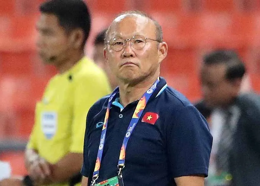 HLV Park Hang-seo và HLV Kim Sang-sik, sự kế thừa trong thành công mà báo thế giới nói gì về bóng đá Việt Nam.