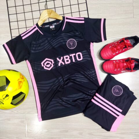 Áo Bóng Đá Hàng ST Là Gì? Phân Tích Chuyên Sâu Về Chất Lượng Và Các Loại Áo Hiện Nay