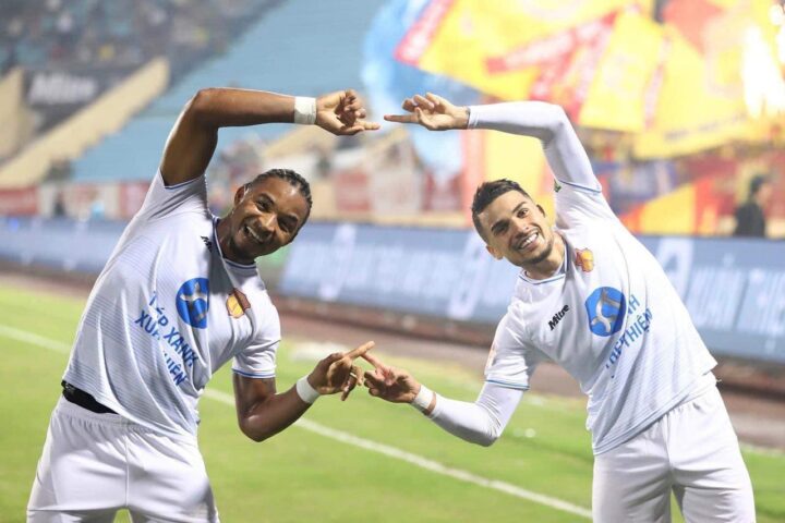 Rafaelson và Hendrio là bộ đôi tấn công đáng sợ giúp CLB Nam Định bay cao tại V-League 2023-24