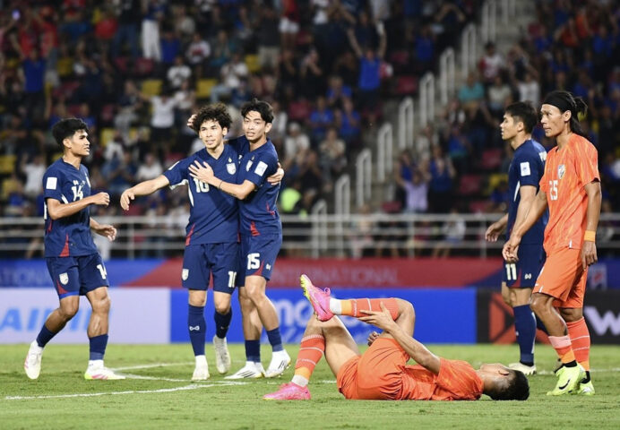 Bóng Đá Thái Lan Nói Gì Về Pha Ghi Bàn Gây Tranh Cãi Với Việt Nam Bóng Đá Thái Lan Nói Gì Về Pha Ghi Bàn Gây Tranh Cãi Với Việt Nam