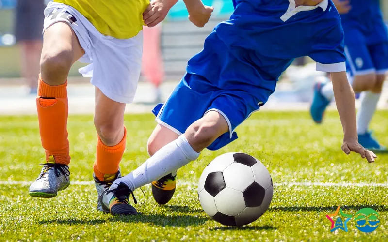 Hậu vệ thực hiện pha clearance trong bóng đá là gì để bảo vệ khung thành trước áp lực đối phương