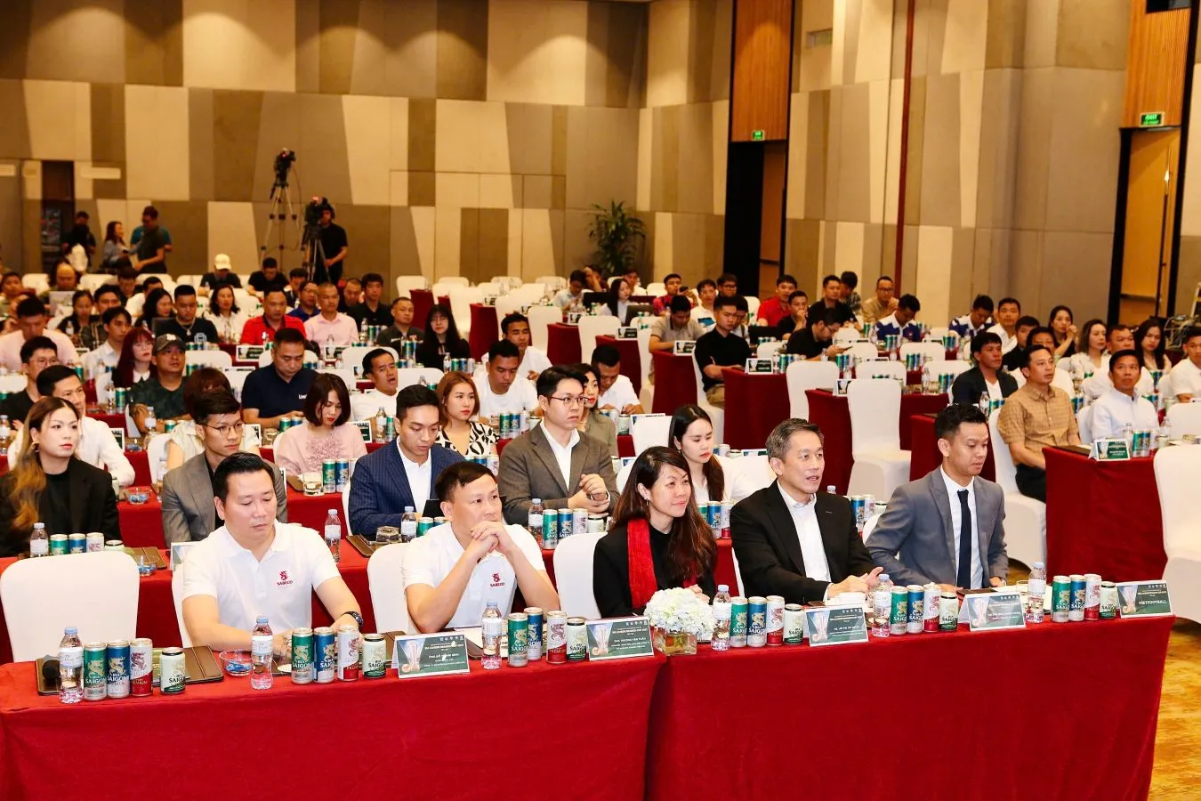 BTG Trong Bóng Đá Là Gì? Toàn Diện Về Vai Trò Của Bia Saigon Trong VPL-S6